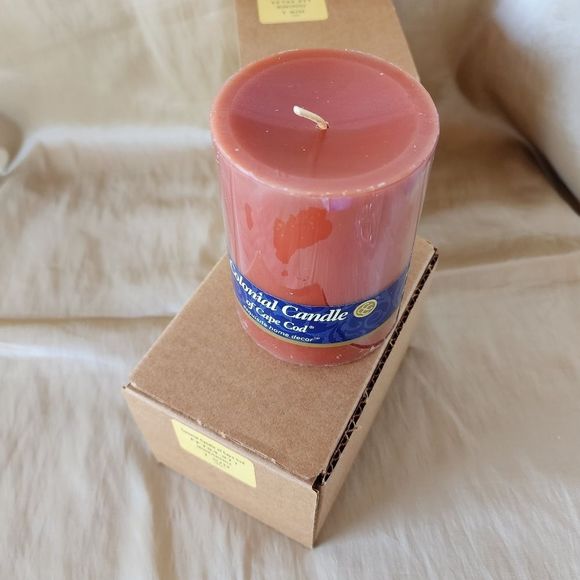 Colonial Candle of Cape Cod musk - Picture 1 of 4